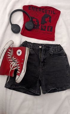 Red Converse Outfit Summer, Red And Black Outfits Aesthetic, Outfit Inspo Casual, Outfits With Converse, Cooler Look, Swaggy Outfits, Cute Everyday Outfits, Mode Inspo, Really Cute Outfits