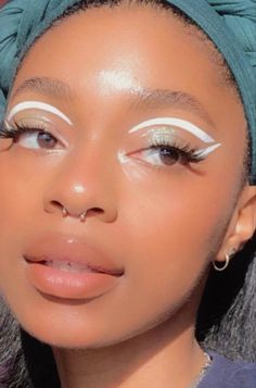 Makeup Idea, Jhene Aiko, Aesthetic Makeup, Makeup Inspo, Tiger Eye, Eyeliner