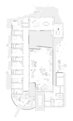 the floor plan for an office building with multiple floors and lots of windows, which are all connected to each other