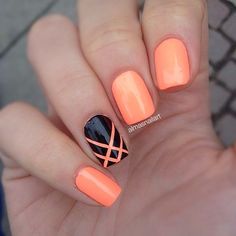 These nail designs are as easy as they are adorable Emma's Goodies, Quick Nail, Office Women, Professional Dress, Simple Nail Art Designs, Black Nail, Cute Nail Art, Simple Nail Designs, Cute Nail Designs