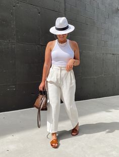 Casual Italy Outfits, Finding Style, Neutral Outfit Ideas, Vuitton Outfit, Outfit Ideas For Summer, Italy 2023, Trip Packing, Casual Chic Outfits, Feminine Casual