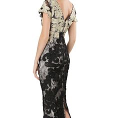 Only Worn Once Luxury Black Spring Dress, Luxury Black Dress For Spring, Luxury Black Midi Dress For Summer, Black Sheath Midi Dress For Gala, Black Sheath Evening Dress For Gala, Luxury Black Midi Dress For Spring, Black Sheath Dress For Gala, Gold Black, Dress Collection