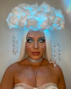 Surrealist Party Costume, Extravagant Halloween Costumes, Cloud Headpiece, Cloud Halloween Costume, Elaborate Halloween Costumes, Sky Costume, Sun Costume, Light Up Halloween Costumes, Cloud Makeup