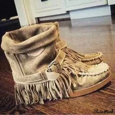 Olivia Mark - Round-toed, Short-shafted, Thick-soled Fringed Ankle Boots Retro Boots, Fringe Moccasins, Cowboy Shoes, Women Casual Flats, Mode Hippie, Tassel Shoes, Boho Boots, Spiked Hair, Moccasin Boots