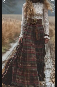 Corset Dress Casual, Hippie Boho Outfits, Long Sleeve Plaid Dress, Plaid Dresses, Capsule Wardrobe Women, Elegant Bohemian, Winter Skirt Outfit, Country Wear, Bohemian Clothing