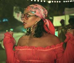 Rihanna Wild Thoughts, Red Rihanna, Wild Thoughts, Diamond Ball, Hair Scarf Styles