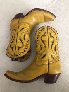 Lv Aesthetic, Acme Boots, Cowgirl Photoshoot, Man Moment, Custom Cowboy Boots, Hopalong Cassidy, Vintage Cowboy Boots, Boot Pulls, Vintage Boots