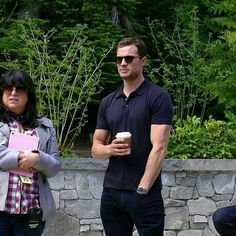 Christian Grey Jamie Dornan, Jaime Dornan, Polo Shirt Outfits, Foto Top, Fifty Shades Movie, Mens Casual Outfits Summer, Mens Outfit Inspiration, Christian Grey, Aesthetic Guys