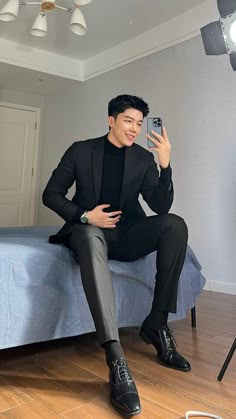 Men In Formal Attire, Black Outfit For Men Formal, Men’s Suit With T Shirt, Suits For Asian Men, Black Classy Outfit Men, Formal Mens Fashion Aesthetic, Formal Fits For Men, All Black Formal Outfit Men, Boys Formal Mens Fashion