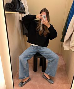 LUNA ISABELLA (@lunaisabellaa) • Fotos e vídeos do Instagram Closet Full Of Shoes, Buckle Flats, Styling Clothes, Casual Chic Outfits, Flats Outfit, Style Inspiration Spring, Spring Fits, Style Inspiration Fall, Everyday Basics