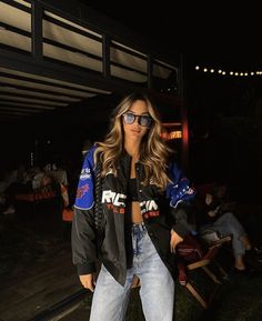 Racer Jacket Outfit, Nascar Outfit, Racing Jacket Outfit, Winter Night Outfit, Race Outfit, Jacket Outfit Women, Looks Street Style, Jacket Outfit, Looks Chic