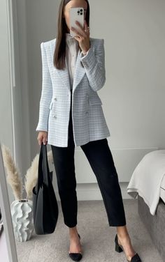 Medical Conference Outfit, Lecturer Outfit Women, Orchestra Outfit Concert Classy, Work Outfits Women Business Casual, Corporate Girl, Corp Perfect, Lawyer Outfits, Fashionable Work Outfit