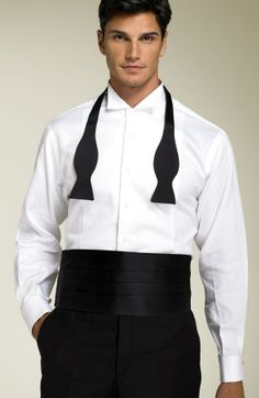 Cummerbund Tuxedo, Male Waist, Black And White Tuxedo, Designer Suits For Men, Waist Sash, Black Bow Tie, Mens Formal Wear, Classy Men, Fashion Articles