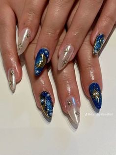 Glaze Nails With Design, Dark Blue Celestial Nails, Gracie Abrams Nails Inspired, Sun Themed Nails, Astral Nails, Blue Celestial Nails, Nail Art Dark Blue, Blue Trendy Nails, Astronomy Nails