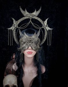 Ii.set Holy Crow Halo & Blinde Maske Gothic Headpiece Holy - Etsy Costume Medusa, Goth Crown, Blind Mask, Mask Gothic, Gothic Headpiece, Gothic Mask, Medusa Costume, Metal Wings, Halo Headband