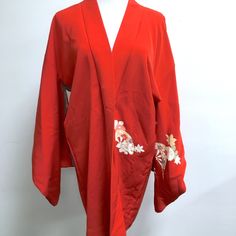 Vintage Hand Made Japanese Kimono Jacket/ Top..No Size..Should Fit Small To Medium..These Are To Be Worn Loose..Ties I Front..Lined..Hand Stitched Detail..Red With Gold Floral ..Gold Thread Embroidery. Stunning Example! One Tiny Fleck On The Back Otherwise Perfect. Shown On Size 4 Mannequin Bust 48 (Meant To Be Loose) Red Loose Fit Kimono, Vintage Long Red Kimono, Vintage Kimono Jacket, Red Bohemian One-size Kimono, Vintage Red Cotton Kimono, Loose Tie, Traditional Red Floral Kimono, Floral Kimono, Vintage Kimono