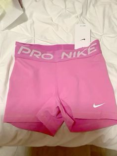 Nike Pro Shorts Outfit Summer Aesthetic, Nike Pro Shorts Aesthetic, Nike Pros Aesthetic, Pink Nike Pros, Cute Online Clothing Stores, Cute Clothing Stores, Cute Nike Outfits, Nike Pro Shorts