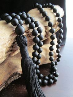 Black ONYX Mala Beads, 108 Bead Hand Knotted Matte Black Onyx, Japa Mala, Long Tassel Necklace - Etsy Mala Beads Diy, Yoga Beads, Mala Jewelry, Yoga Mala, Mala Bead Necklace, Long Tassel Necklace, Mala Meditation, Meditation Beads, 108 Mala Beads