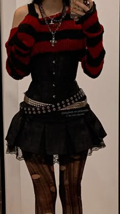 Cute Bakery Outfits, Gothic Punk Outfits, Cute Punk Outfits, Best Winter Outfits, Grunge Outfit, Estilo Punk, Punk Outfits