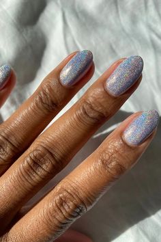 Subculture is a silver linear holographic nail polish. This polish is made with 100% pure holographic pigments that gives it a blinding prismatic finish.