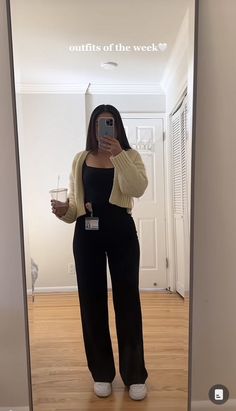 Hr Attire Work Outfits, Office Clothes Black Women, Professional Work Outfits Women Classy, College Internship Outfit, Hr Outfits Women, Front Desk Outfits, Hr Outfits, Outfit Ideas For Work Casual, Salon Fits