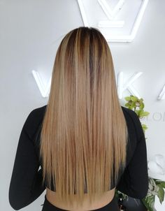 V Haircut For Medium Hair Straight, Pin Straight Hair Layers, Pin Straight Hair With Layers, Straight Hair V Cut, Long Layers Pin Straight Hair, V Shape Haircut, Shape Haircut