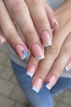 Butterfly Nail Art French Tip, Nail Art Designs Square Nails Short, Butterfly Summer Nails, Cute Summer Nails French Tips, Short Acrylic Nails Summer, Butterfly Nails Short, Cute Summer Nails Acrylics, Acrylic Nails Butterfly, Summer Nails French Tip