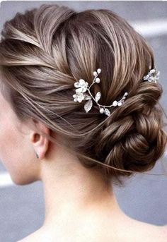 Updo Bridesmaid, Hairstyle Idea, Short Homecoming Hair, Hairstyles Bridesmaid, Simple Wedding Hairstyles