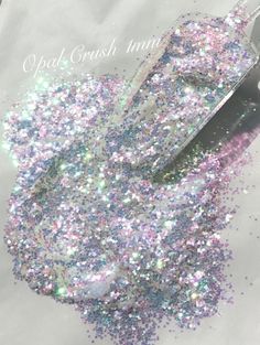 Baby Sparrow, Nail Spot, Tumbler Making, Glitter Decor, Glitter Tumblers, Colorful Glitter, Glitter Art, Epoxy Resin Crafts, Loose Glitter