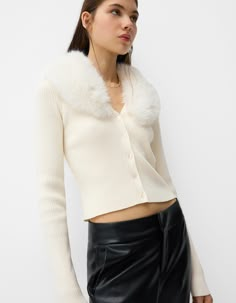 Faux fur V-neck cardigan - Women Faux Fur Cardigan, Fur Cardigan, Collar Sweater, V Neck Cardigan, Outfit Inspo Fall, Winter 2024, Cardigans For Women, Sweater Hoodie, Black Pants