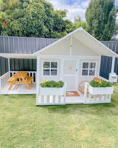 Kids playhouse ideas-diy kids playhouse indoor playroom ideas Playhouse Ideas Outdoor, Kids Cubby House, Diy Kids Playhouse, Kids Cubby, Kids Indoor Playhouse, Bouncy Castles