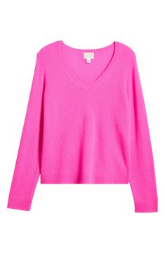 Indulge in a bit of luxury for yourself with this classic V-neck sweater knit from pure cashmere and sure to be a forever piece in your collection. V-neck Long sleeves Ribbed cuffs and hem 100% cashmere Dry clean Imported Cashmere Sweaters, Vneck Sweater, Knitted Sweaters, Cashmere, Nordstrom, V Neck, Long Sleeve, Knitting, Pink