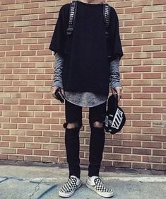 Vans Shoes Outfit, Vans Outfit Men, How To Wear Vans, Dresses Christmas, Vans Outfit, Style Vans, Sneakers Street Style, Tim Walker, Hipster Outfits