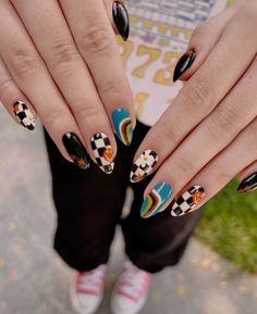 Almond Nails Fall, Gel Nails Almond, College Nails, Fall Nail Design, Fall Nail Inspo, Spooky Nails, Short Almond Nails, Retro Nails