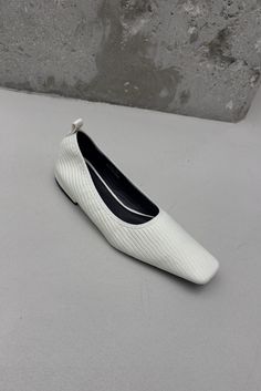 White textured square toe mules with 1" heel and elasticized scrunch back. Fit Runs true to size. Order your usual size. Composition This item is final sale. White Texture, New Arrival Dress, Final Sale, Composition, Running, Square, Heels, White