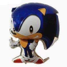 a balloon shaped like sonic the hedge character