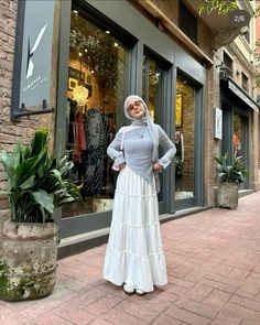 @sevvallcekc on ig Dresses Casual For Hijab, Cute Hijabi Outfits Dresses, Halal Hijabi Outfits, Hijabi Overalls Outfit, Modest Fits Casual, Hijabi Cool Outfits, Modest Fashion Summer Casual, Hijabi Skirt Fits, Summer Fit Modest