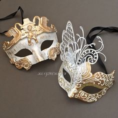 Men Women White Gold Rome & Venetian Metal Masquerade Prom Mask Mascara Papel Mache, Prom Mask, Couples Masquerade Masks, Masquerade Prom, Makeup At Home, Masquerade Theme, Masquerade Wedding, Dry Shampoo Hairstyles, Venetian Masks