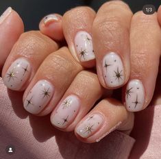 Do It Yourself Nails, Star Nail Designs, Milky Nails, Nagellack Trends, Sparkle Nails, Festival Nails, Star Nails, Neutral Nails