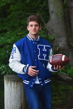 Letterman Jacket Pictures, Letterman Jacket Ideas, Football Senior Photos, Football Senior Pictures, College Football Outfits, Senior Photos Boys, School Jacket