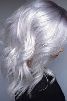 29 Winter Hair Color Ideas To Brighten Up Your Season - ReenaSidhu Silver Blonde Hair, Icy Blonde Hair, Silver Blonde, Short Grey Hair, Platinum Hair, Platinum Blonde Hair, Blonde Pixie