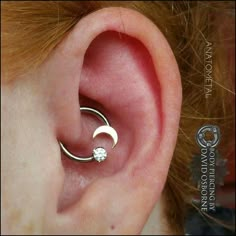 an ear piercing is seen on the instagramture page, and it appears to be fake