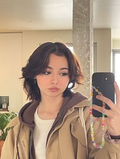 Short Grunge Haircuts For Women, Messy Chin Length Hair, Long Nonbinary Hairstyles, Short Hairstyle Women Wolfcut, Haircuts For Masculine Women, Wolfcut Bob Haircut, Soft Shag Haircut Short Wavy, Really Short Layered Haircuts, Lesbian Hair Styles