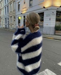 Casual Hangout Outfit Summer, Norway Fashion, Spain Vacation, Chique Outfits, Winter 23, Fashion School, Stockholm Style, 2023 Vision