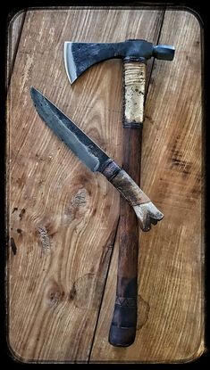 Forging Knives, Combat Gear, Survival Life, Outdoor Equipment, Cool Knives, Long Island Ny, Bowie Knife, Handmade Knives, 판타지 아트