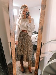 Wedding Outfit For Cold Weather, Mid Size Fall Outfits Office, Fall Outfits For Church Women, Brunch With Friends Outfit Summer, Western Outfits For Teachers, Women’s Modest Fashion, Winter Conservative Outfits, Modest Rodeo Outfits For Women, March Church Outfits