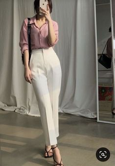 Elegant Fashion Outfits, Casual College Outfits, Outfit Chic, Trendy Dress Outfits, Business Casual Outfits For Work, Everyday Fashion Outfits, Casual Day Outfits, Elegante Casual, Quick Outfits