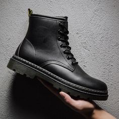 Popular boots: Martin bootsPopular elements: car sutureFunction: waterproof, non-slipTube height: high tubeThickness: ordinary thickWearing style: front tiepattern: plainSuitable season: autumnInsole material: PUInside material: meshSize: 39,40,41,42,43,44 Dr Martin Boots, Men's Leather Boots, Cowboy Casual, Martin Shoes, Men Boot, Popular Boots, Gentleman Shoes, Best Shoes For Men, Sneakers Looks