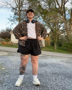 Mid Size Guy Outfits, Nonbinary Aesthetic Outfit, Soft Masc Plus Size, Masc Fashion Aesthetic, Short Masc Outfits, Nonbinary Masc Fashion, Butch Summer Outfits