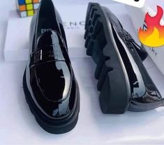 Lofar Shoes For Men, Men African Wear, Native Fashion, Dress Shoes Mens, Valentino Garavani Sneakers, Formal Dress Shoes, Male Shoes, Black Shoes Men, Native Shoes